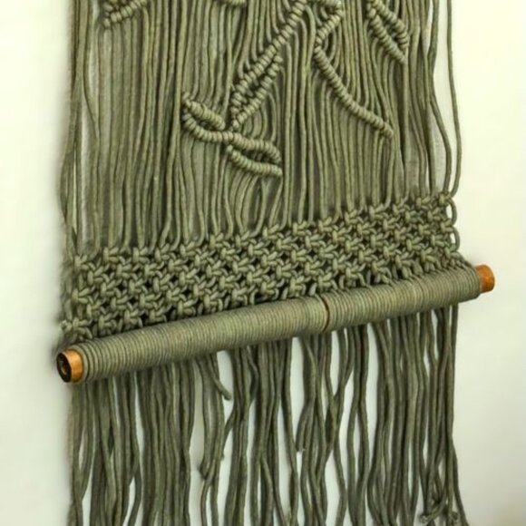 OOAK Artisanal Tapestry Wall Hanging Sage Green Macrame Botanical Leaves & Vines - Picture 5 of 7
